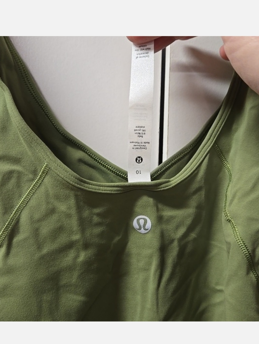 New Lululemon Top Size 10 - Picture 3 of 3
